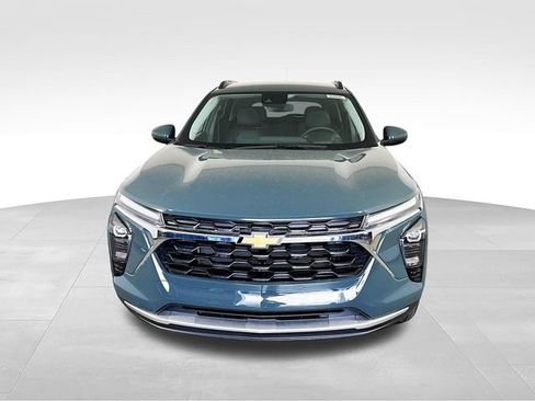 New 2026 Chevrolet Trax LT w/ LT Convenience Package FWD image 6