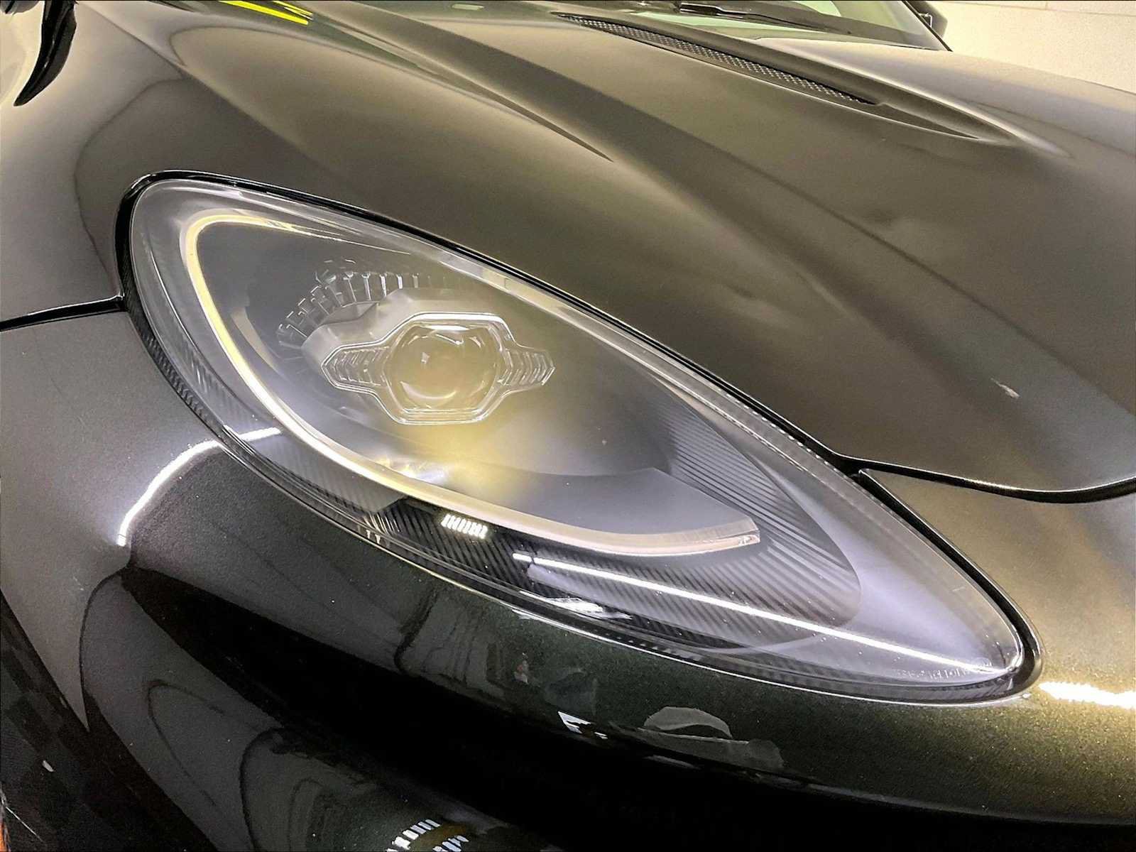 Used 2021 Aston Martin DBX AWD/4WD image 12