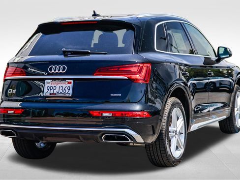 Certified 2024 Audi Q5 e Premium w/ Convenience Package AWD/4WD image 8