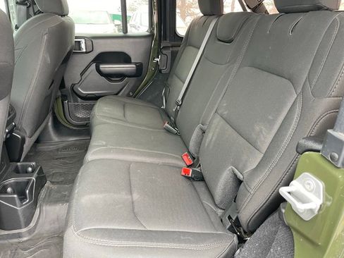 Used 2022 Jeep Wrangler Unlimited Sport image 13