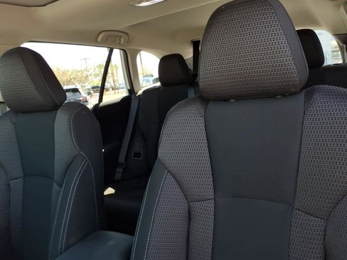 Certified 2025 Subaru Outback Premium w/ Popular Package #1A image 28