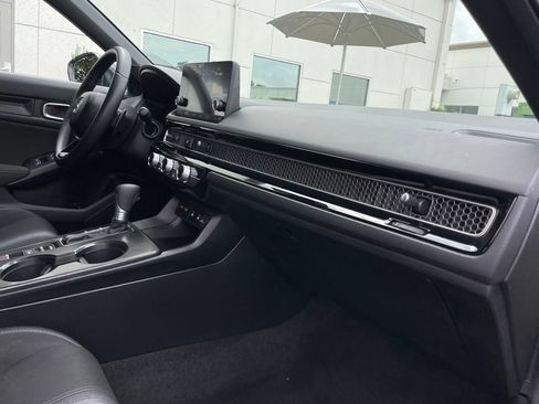 Certified 2025 Honda Civic Sport image 33
