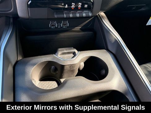 New 2026 RAM 1500 Big Horn w/ Night Edition image 17