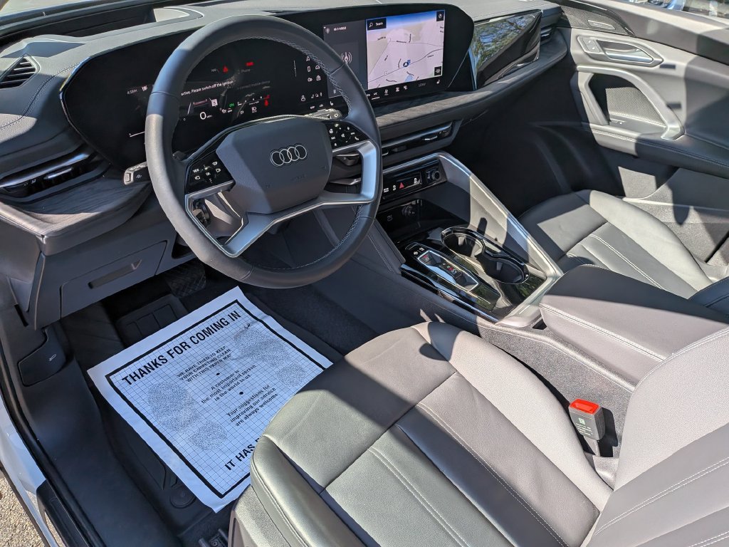Used 2025 Audi Q5 Premium w/ Premium Plus AWD/4WD image 10