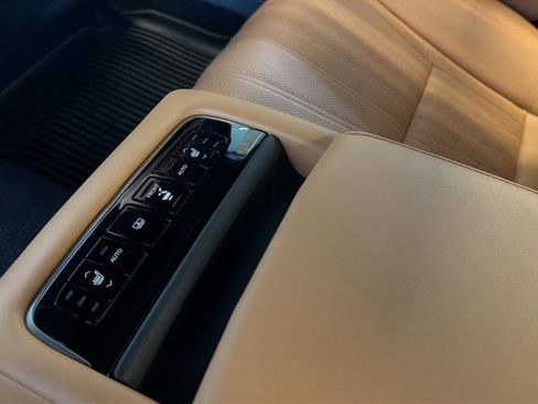 Certified 2022 Lexus LS 500 AWD image 18