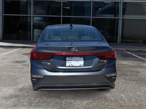 Used 2020 Kia Forte Sedan FWD image 5