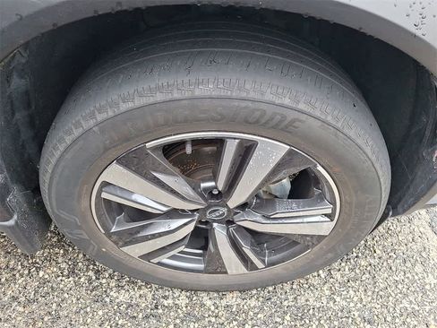 Used 2023 Nissan Rogue Platinum w/ Platinum Premium Package image 6