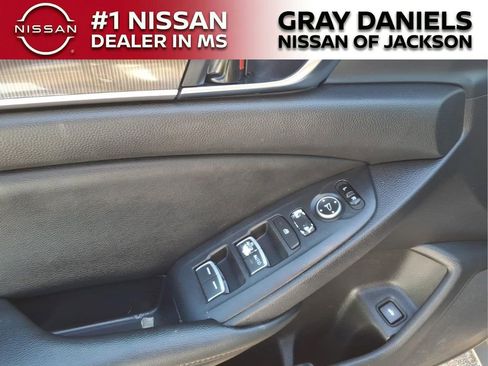Used 2021 Honda Accord Sport image 10