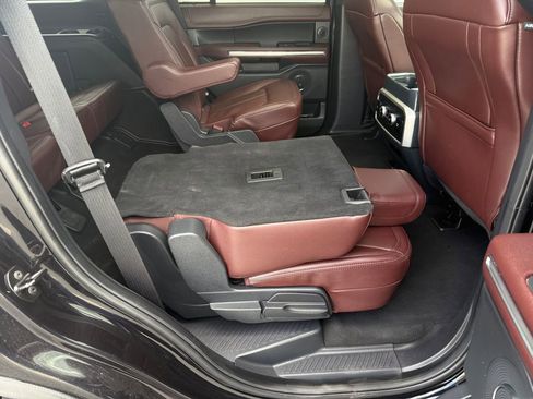 Used 2024 Ford Expedition Limited AWD/4WD image 47