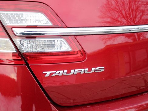 Used 2014 Ford Taurus Limited image 45