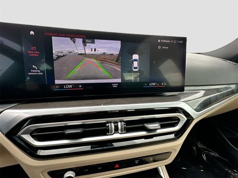 Used 2023 BMW 330i Sedan w/ Premium Package image 24