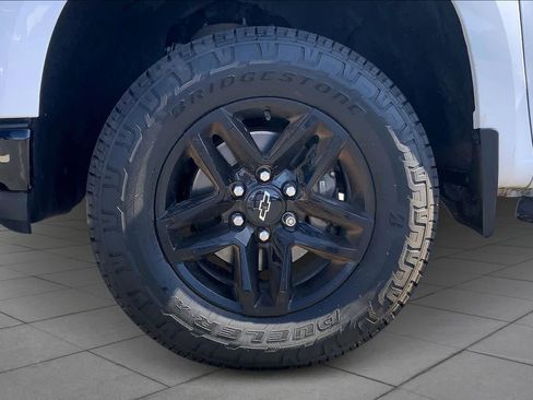 Used 2020 Chevrolet Silverado 1500 Custom Trail Boss w/ Custom Convenience Package image 10