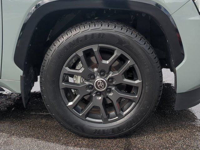 Used 2024 Toyota Sequoia Platinum AWD/4WD image 11
