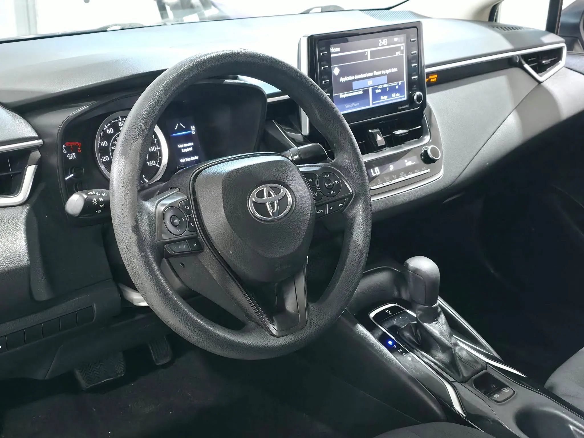 Used 2021 Toyota Corolla LE w/ Carpet Mat Package (TMS) FWD image 9