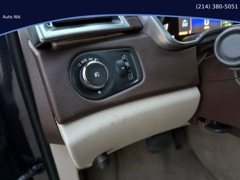 Used 2015 Cadillac SRX Luxury w/ Driver Awareness Package image 27