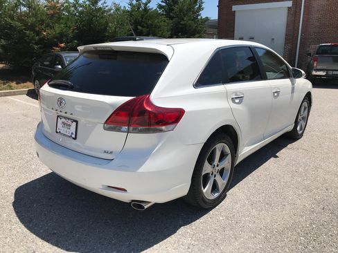 Used 2015 Toyota Venza XLE FWD image 7