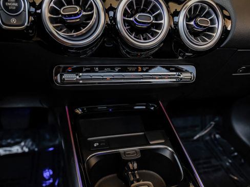 Used 2022 Mercedes-Benz GLA 250 image 27