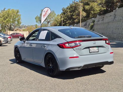Used 2024 Honda Civic Sport image 3