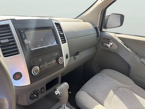 Used 2017 Nissan Frontier SV AWD/4WD image 26