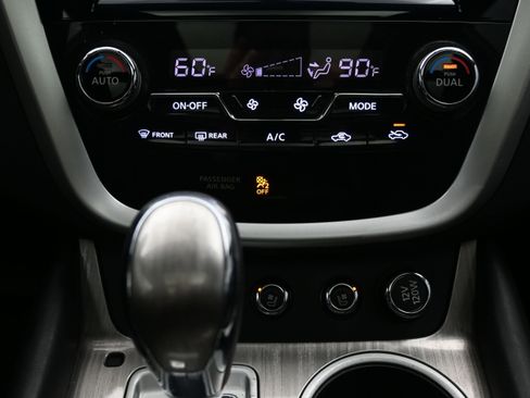 Used 2016 Nissan Murano Platinum w/ Platinum Technology Package FWD image 36