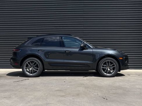 Certified 2026 Porsche Macan AWD/4WD image 8