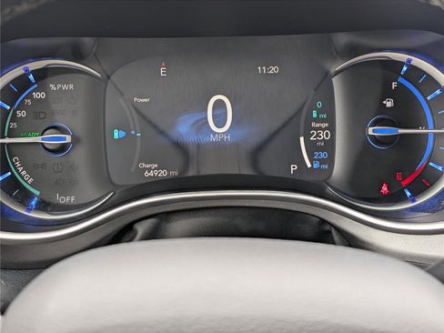 Used 2024 Chrysler Pacifica Select FWD image 37