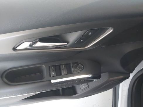 New 2027 Chevrolet Traverse LT w/ Driver Confidence Package FWD image 26
