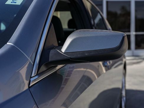 Used 2024 Chevrolet Malibu LT image 12