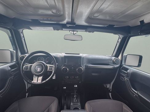 Used 2018 Jeep Wrangler Unlimited Sport AWD/4WD image 23