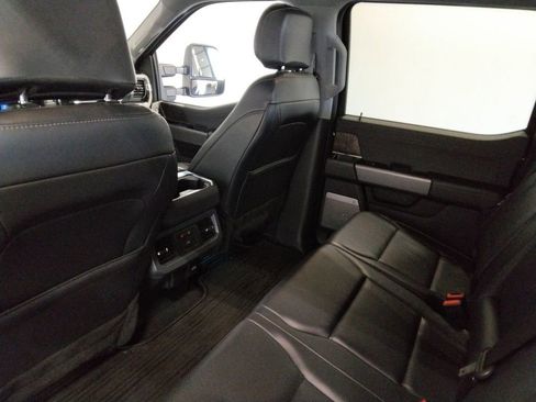 Used 2024 Ford F250 Lariat w/ Lariat Ultimate Package image 40
