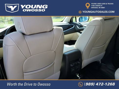 Used 2024 Buick Enclave Avenir w/ Avenir Technology Package AWD/4WD image 35