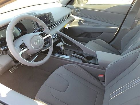 New 2025 Hyundai Elantra Sport image 6