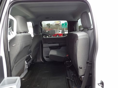 Used 2024 Ford F350 XLT w/ FX4 Off-Road Package image 32