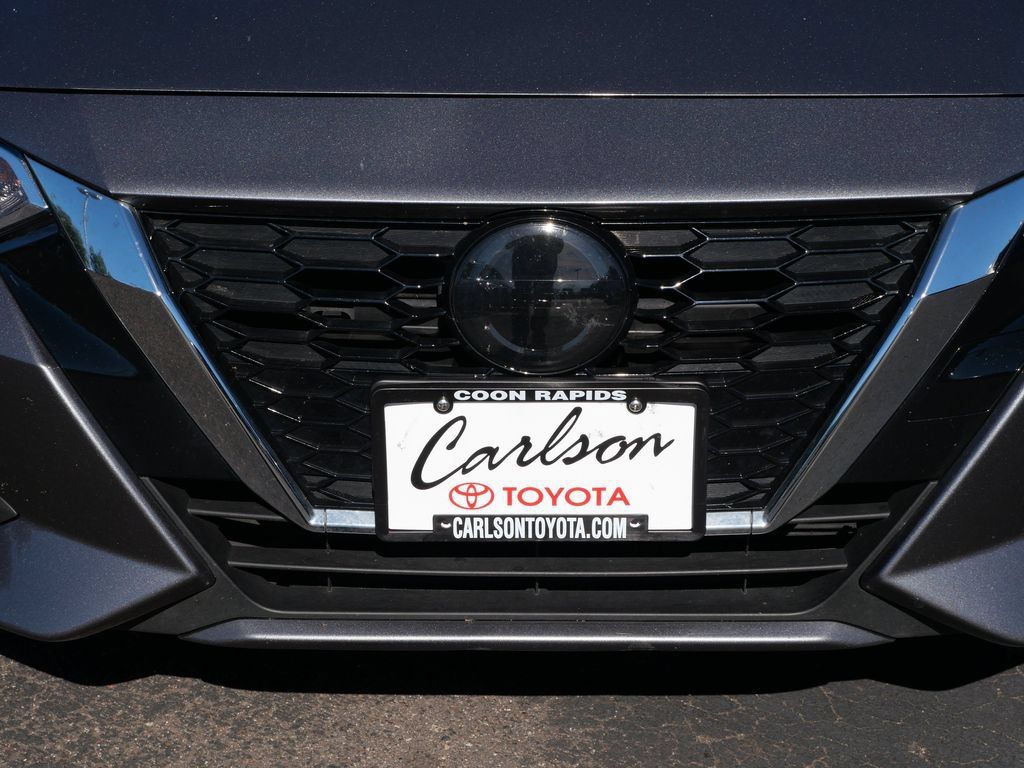 Used 2022 Nissan Sentra SV FWD image 9