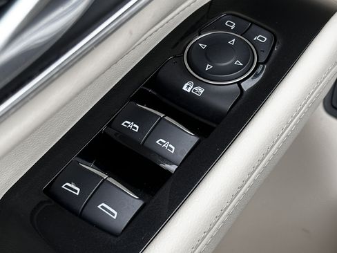 Used 2025 Cadillac CT4 Premium Luxury w/ Climate Package RWD image 15