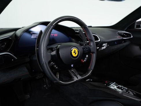 Used 2024 Ferrari 296 GTS RWD image 19