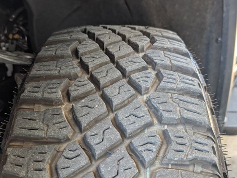 Used 2024 GMC Sierra 1500 AT4X w/ AT4X AEV Edition image 37