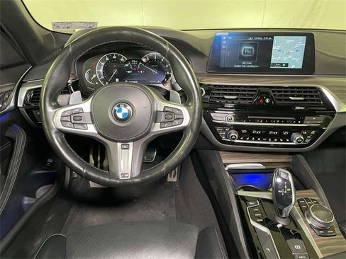 Used 2018 BMW 530i xDrive image 22