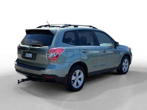 Used 2015 Subaru Forester 2.5i Limited AWD/4WD image 5