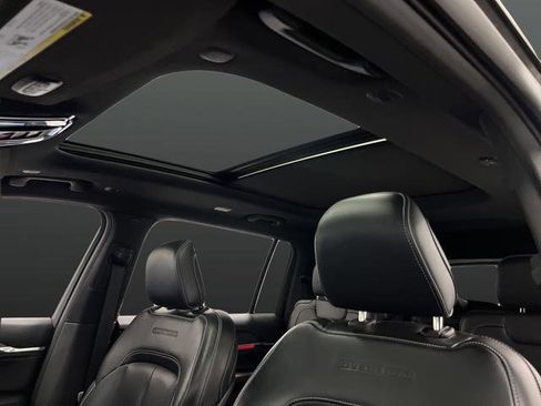 Used 2023 Jeep Grand Cherokee L Overland image 7