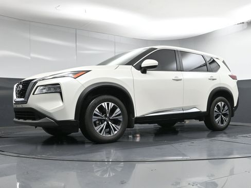 Certified 2023 Nissan Rogue SV image 23
