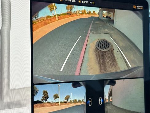 Used 2023 Tesla Model 3 Standard Range image 30