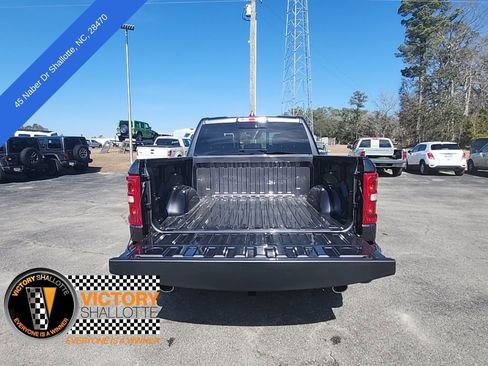 New 2026 RAM 1500 4x4 Crew Cab image 33