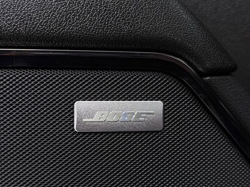 Used 2024 GMC Sierra 1500 AT4 w/ Technology Package image 7