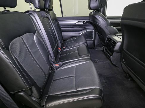 Used 2024 Jeep Wagoneer Series II AWD/4WD image 22