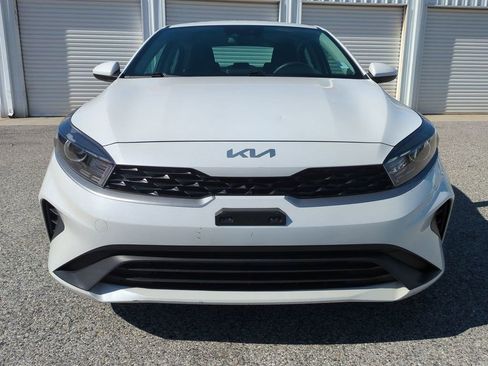Used 2024 Kia Forte LXS image 9
