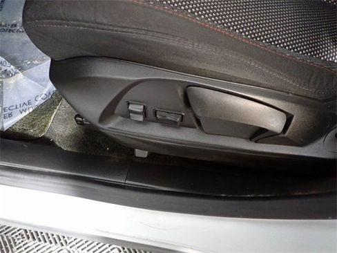 Used 2017 GMC Terrain SLE image 19