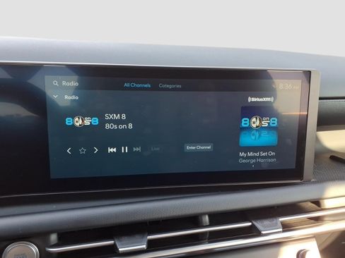 Used 2025 Hyundai Tucson SE FWD image 16