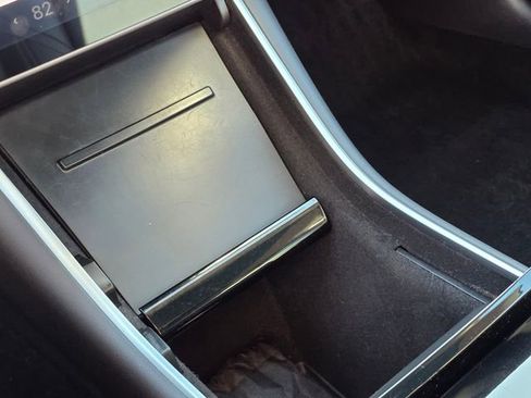 Used 2020 Tesla Model 3 Long Range image 29