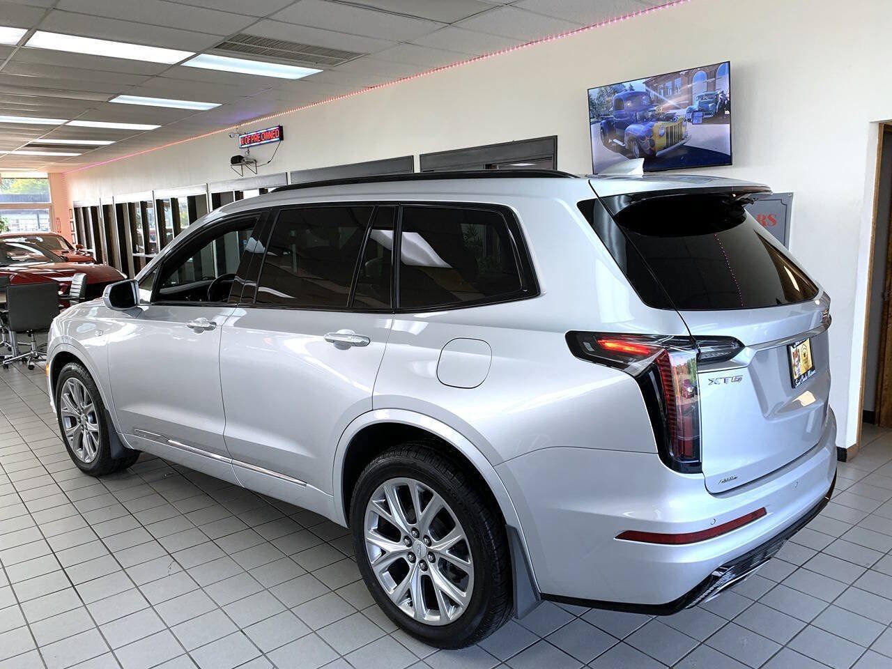 Used 2020 Cadillac XT6 Sport AWD/4WD image 6